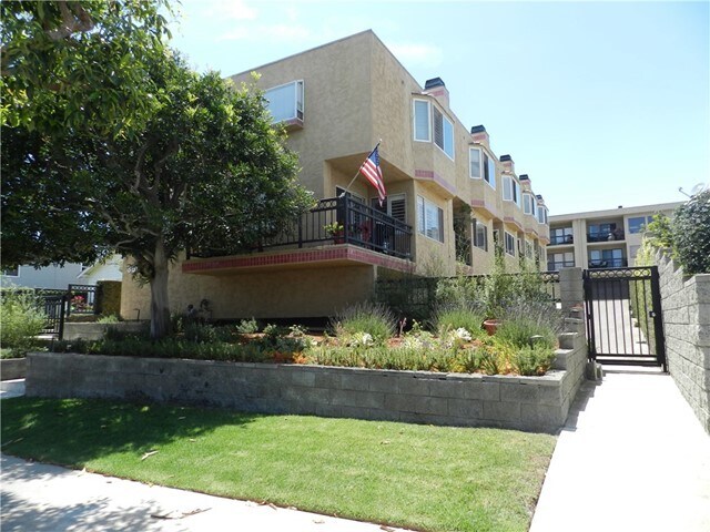 Building Photo - 3615 S Carolina St