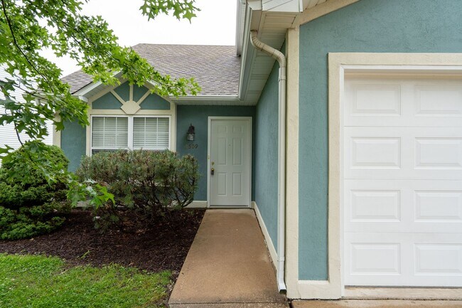 Building Photo - 3507-3509 Delmar Ct.