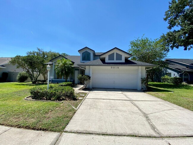 Photo - 3015 Crested Cir House