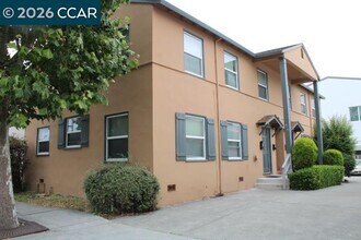 Building Photo - 4010 Macdonald Ave