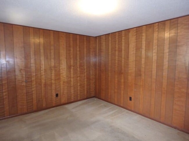 Building Photo - 3410 Bonny Linn Dr