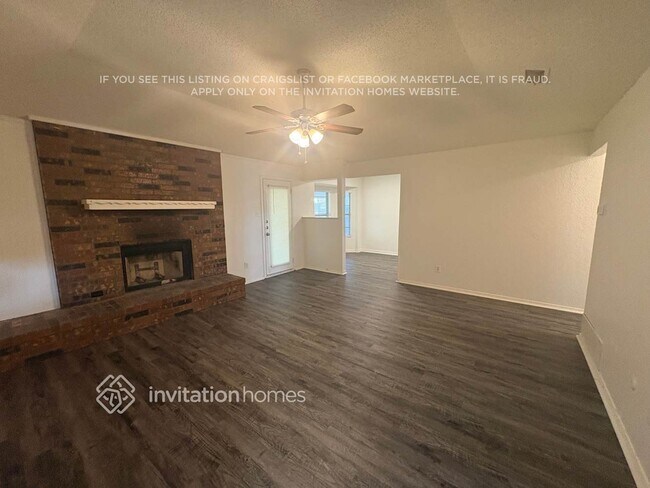 Foto del edificio - 5205 Hideaway Ct