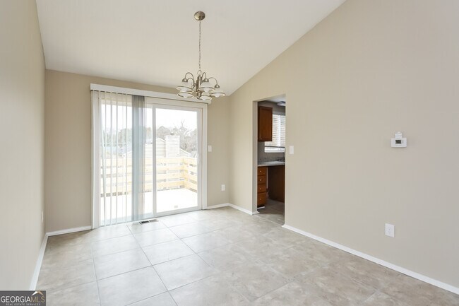 Building Photo - 2077 Raintree Pl