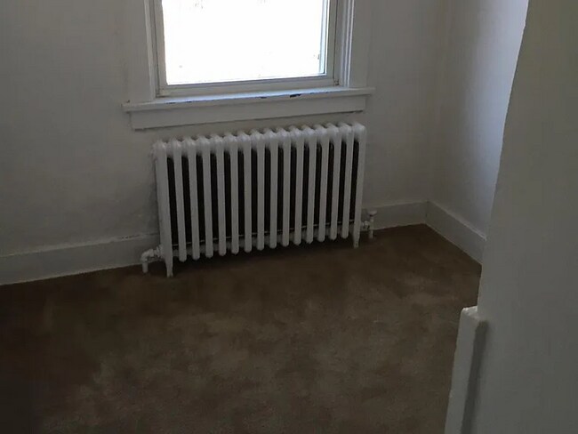 Building Photo - 124-2 Koehler St