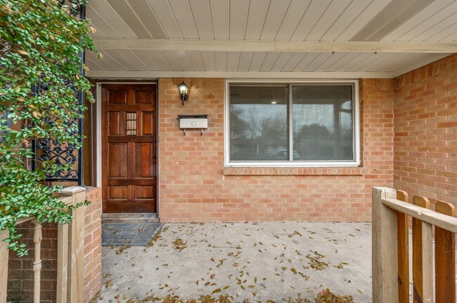 Building Photo - 13809 Janwood Ln