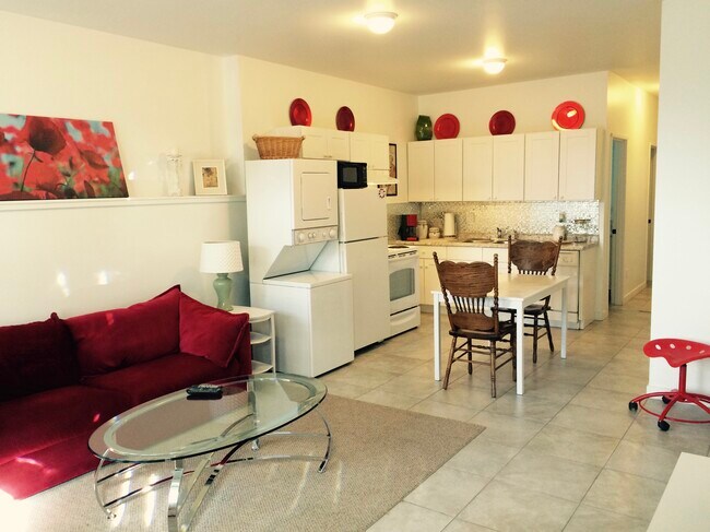 Foto del edificio - 2726 Eldridge Ave