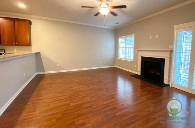 Foto del edificio - 14 Bay Springs Dr