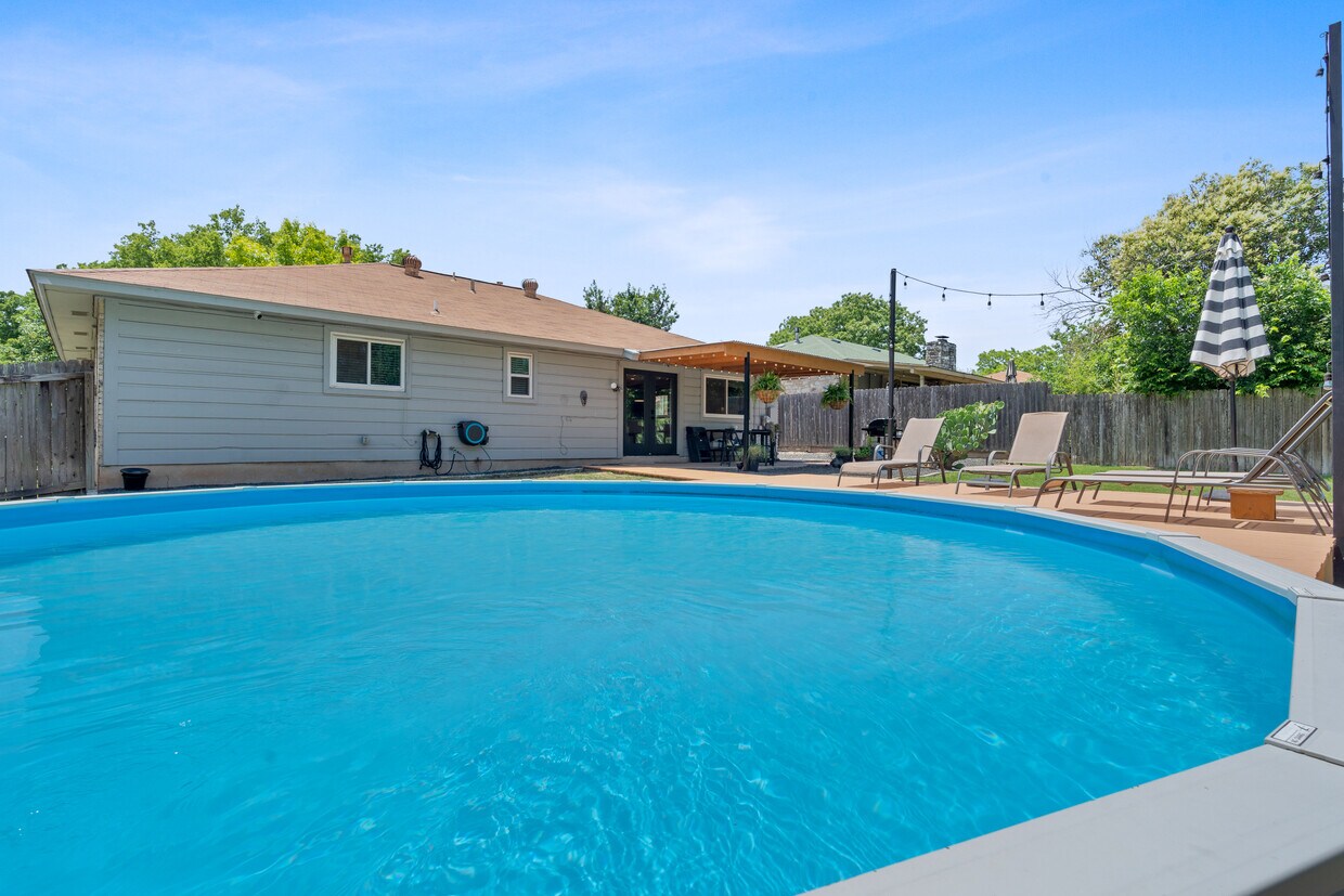 Primary Photo - 1502 Thornridge Rd