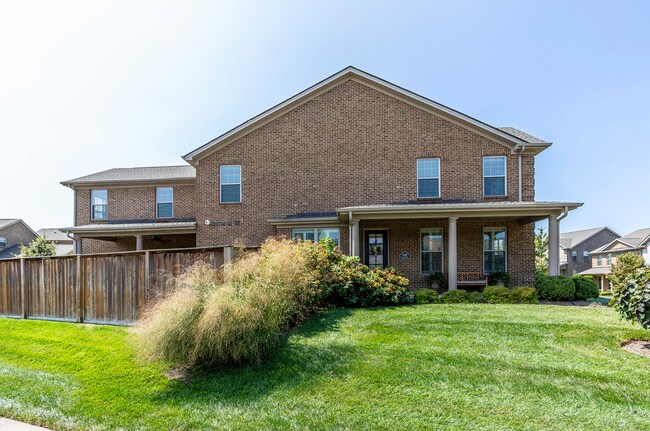 Foto del edificio - Beautiful Beaumont townhome – $3,000/Month