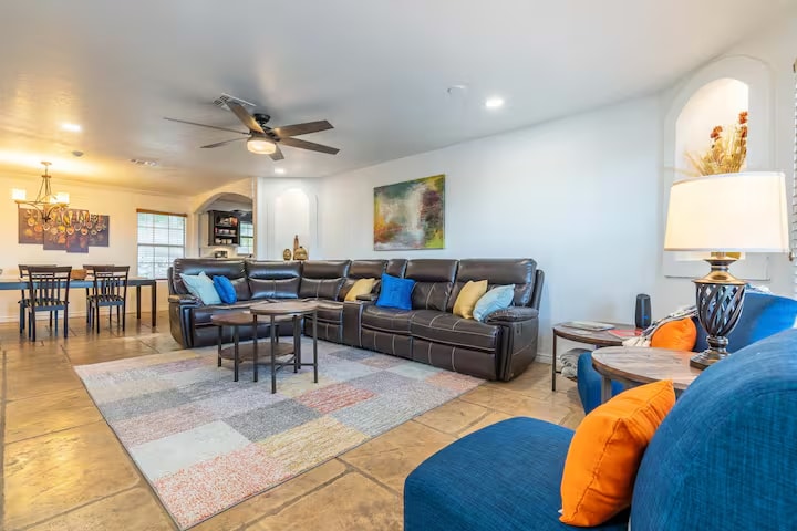 Foto principal - 515 W Crestline Dr