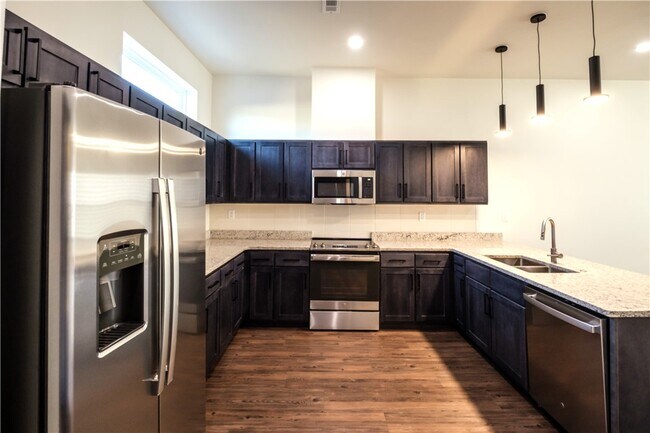 Foto del edificio - 303 Park St