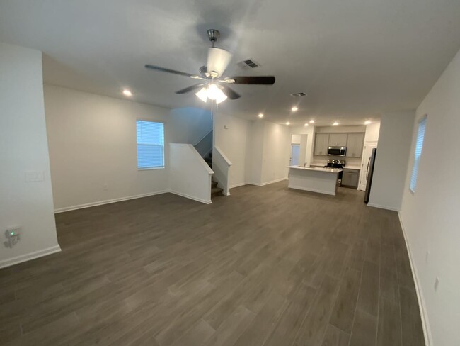 Foto del edificio - 1567 CROSS PRAIRIE PARKWAY