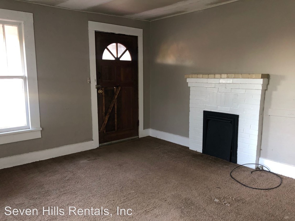 Primary Photo - 3 br, 1 bath House - 416 E. 12th Street