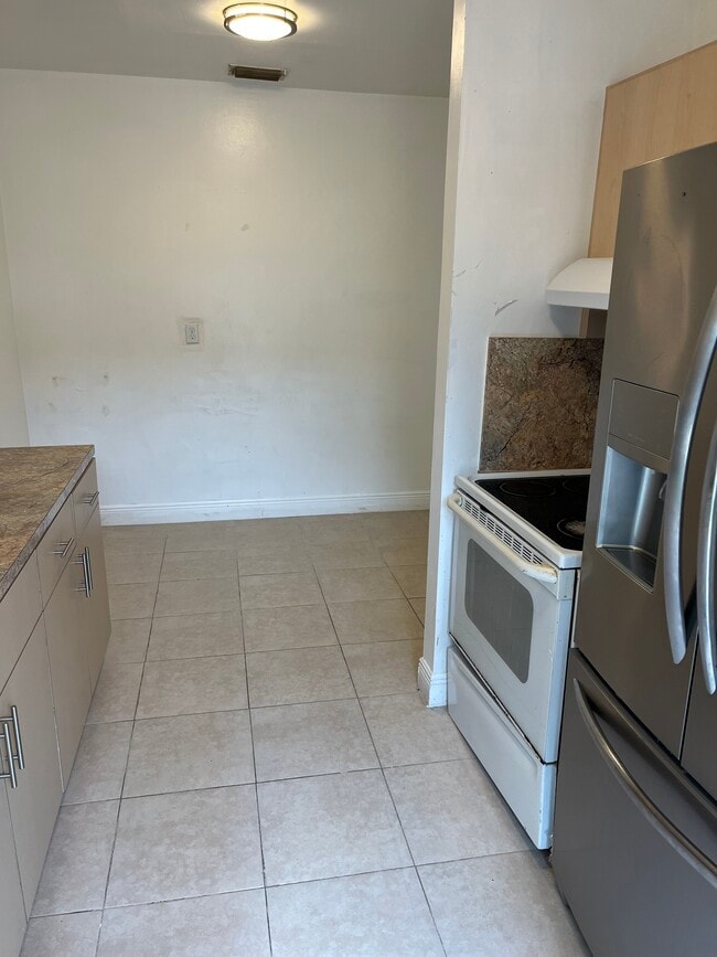 Building Photo - 739 NW 53rd St