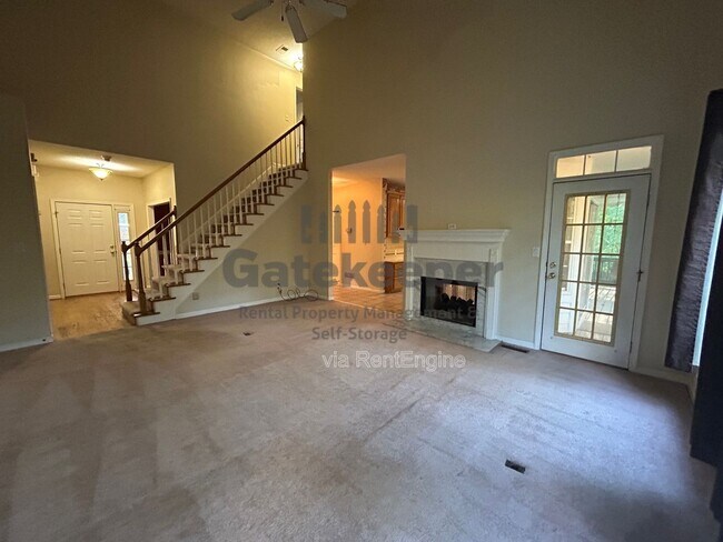 Foto del edificio - 94 Barrington Ridge Ct