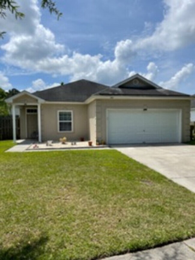 Foto del edificio - Coming Soon in the Heart of Richmond Hill Available 7/1