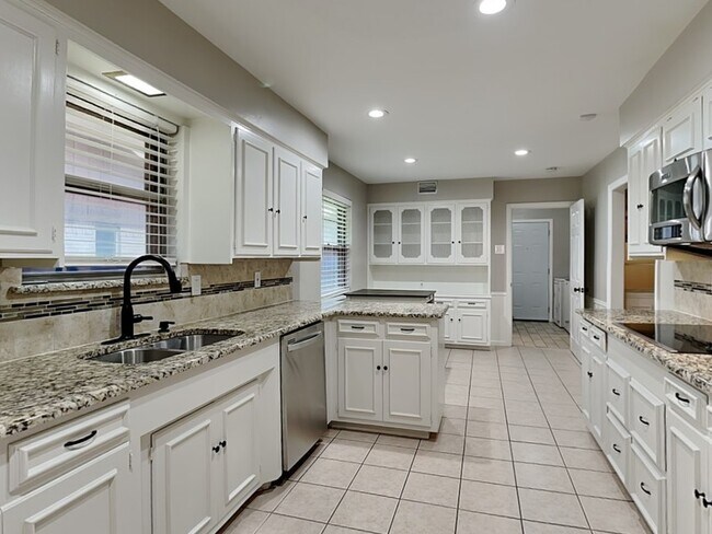 Foto del edificio - 3171 Timberview Rd