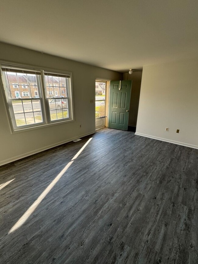 Foto del edificio - 2-bedroom, 1-bathroom home in East Petersburg, PA
