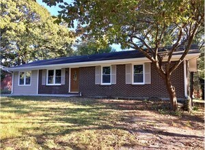 Building Photo - 508 Crane Dr