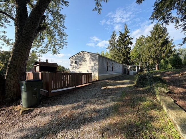 Building Photo - 15702 Berry St