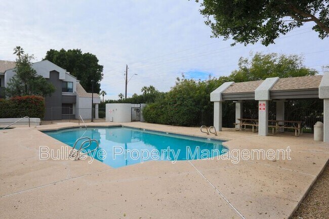 Building Photo - 9439 N 59th Ave