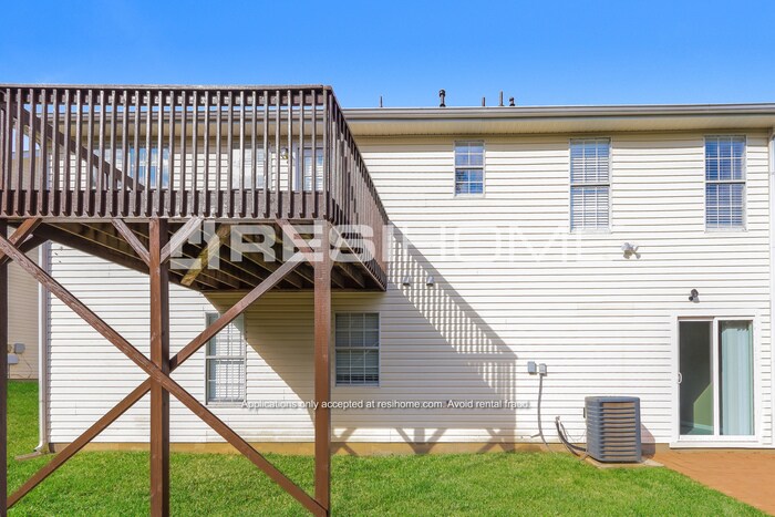 Foto del edificio - 11072 Pebble Ridge Dr