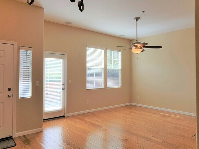 Foto del edificio - 79 Meritage Common