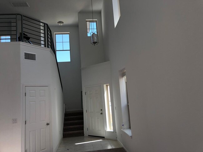 Foto del edificio - 436 Arrowhead Vine St