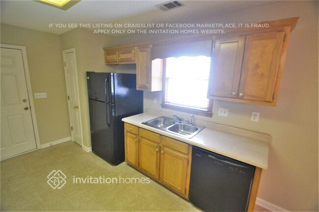 Building Photo - 3570 TraddSprings Way