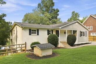 Building Photo - 7088 Wateredge Dr