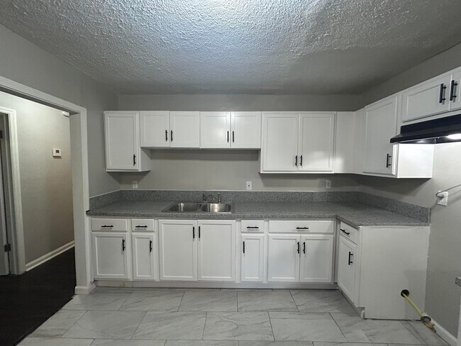 Foto del edificio - 2926 Mimosa Ave