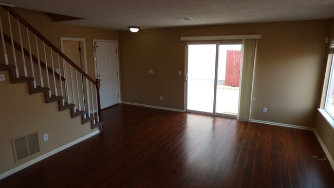 Foto del edificio - $0 DEPOSIT OPTION. CHARMING 3-BEDROOM HOME IN GREEN VALLEY RANCH WITH SPACIOUS LAYOUT & PRIME LOC...