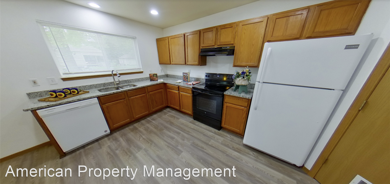 1229 Colorado St, Manhattan, KS 66502