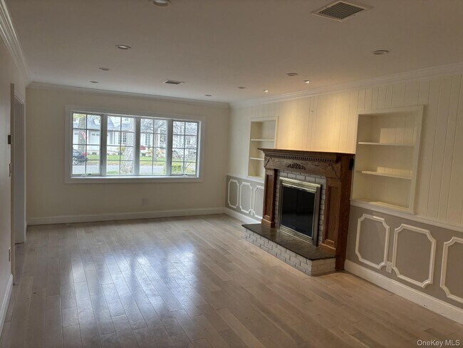 Foto del edificio - 71 Maple Ave