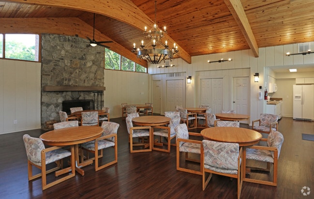 Clubhouse - Diamond Oaks Apartments - DIA