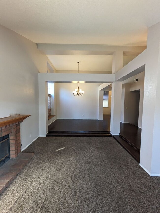 Foto del edificio - 3 Bedroom 2 bath home Minutes away from Ra...