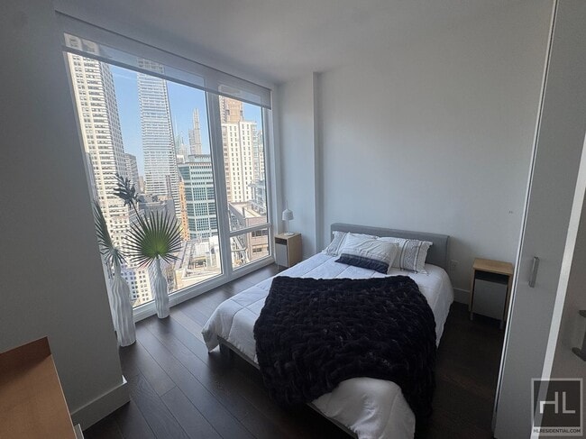 Building Photo - East 44th Street