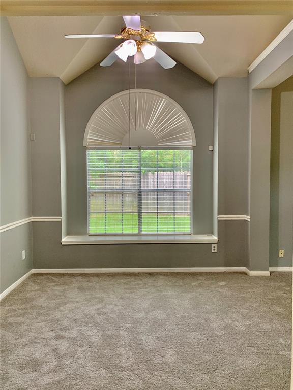 Foto del edificio - 211 S Meadows Dr