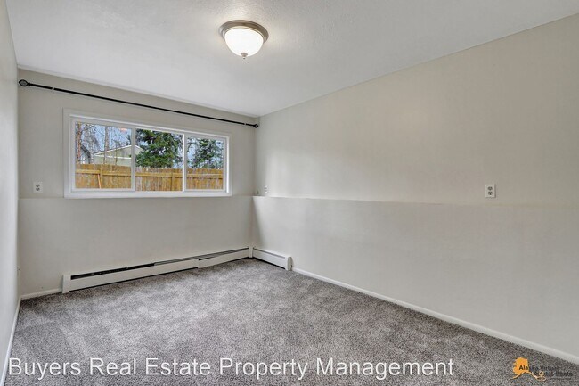 Building Photo - 4 br, 3 bath House - 5318 Maria Court