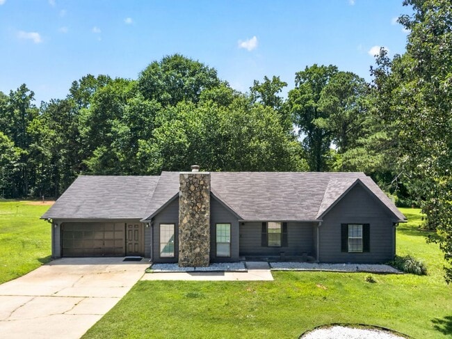 Building Photo - 11525 Matthews Trail