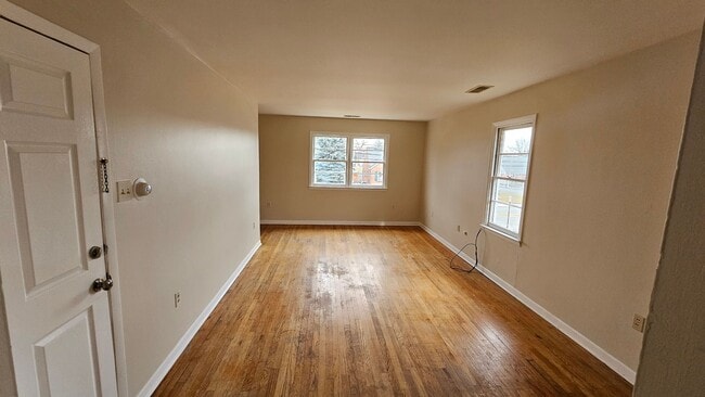 Building Photo - 1337 Salem Ave