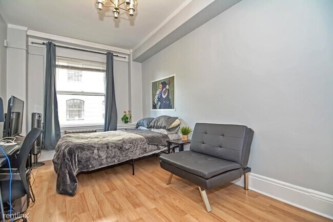Foto del edificio - 1 br, 2 bath Condo - 6400 N Northwest Hwy