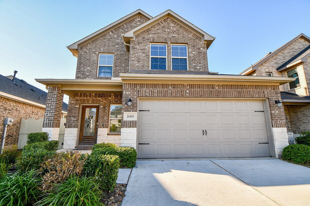 Foto principal - 16868 Pink Wintergreen Dr