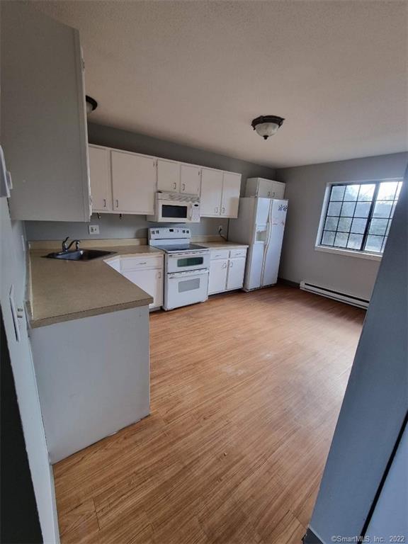 499 Scott Rd Unit 22, Waterbury, CT 06705 Condo for Rent in Waterbury