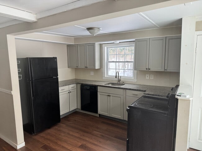 Foto del edificio - 321 Clinton St