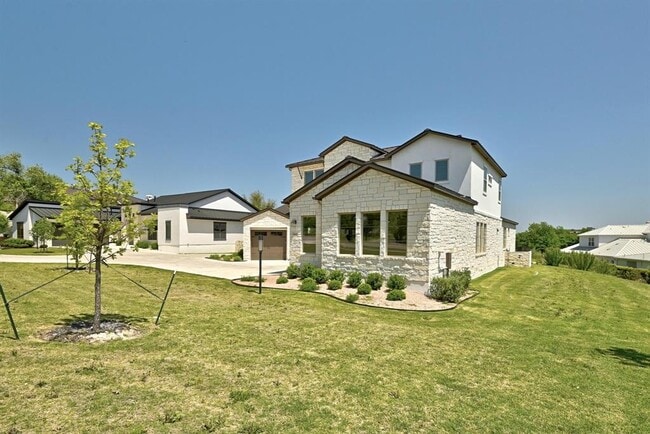 Foto del edificio - 4809 Serene Hills Dr