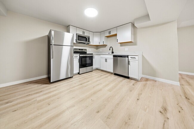 Foto del edificio - 715 Miller Ct
