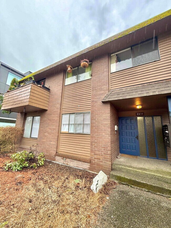Building Photo - 2611 44th Ave SW
