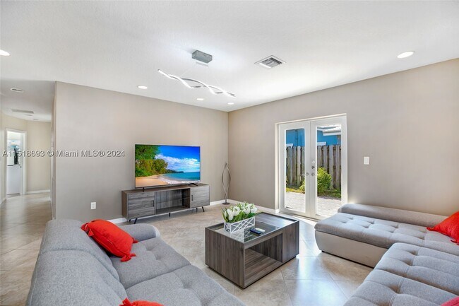 Foto del edificio - 4710 NE 18th Ave