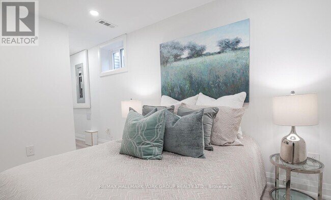 Photo du bâtiment - 106 Woodpark Pl